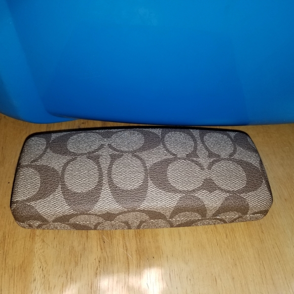 Coach glass case - Picture 1 of 2